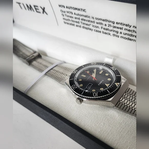 Timex M79 Automatic Watch - Picture 5 of 6
